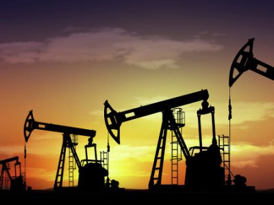 Цена барреля нефти Brent превысила отметку $50: рубль укрепляет позиции