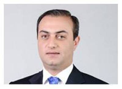 «Հայկական ժամանակ». Աջափնյակի թաղապետն ամուսնանում է Վահրամ Բաղդասարյանի դստեր հետ