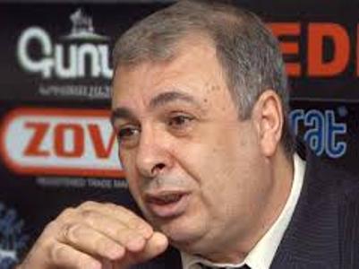 «168 ժամ». Հակոբ Ղազանչյանը կնոջ հետ հայտնվել է ֆինանսական սկանդալի կենտրոնում