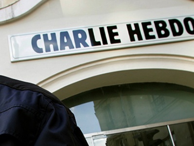 Charlie Hebdo сделал карикатуру на погибшего сирийского мальчика