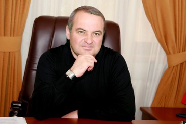 «Հրապարակ». Հայկական էլիտան նորից հարսանիքի է. ներկա կլինեն ռուսական աստղերը