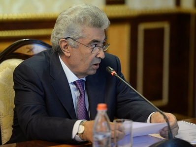 Глава Конституционного суда назвал слухи оппозиции маразматическими