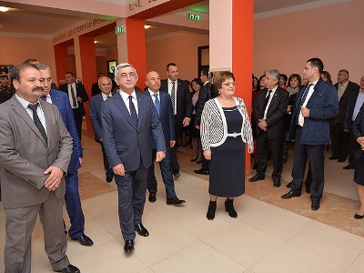 Նախագահ Սերժ Սարգսյանը՝ Կապանի վերակառուցված թիվ 2 ավագ դպրոցում
