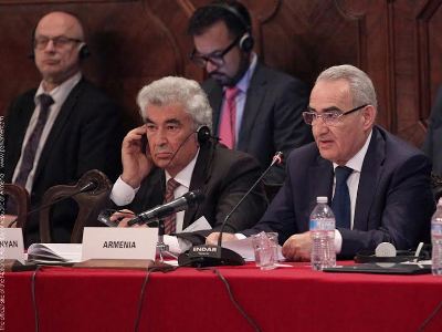 Գործող սահմանադրությամբ մեծանում է քաղաքական մենիշխանության վտանգը. Գալուստ Սահակյանը՝ Վենետիկի հանձնաժողովում
