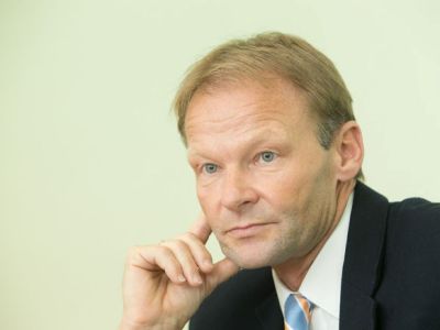 Slovakia Economy Minister: Armenia shouldn’t face choice
