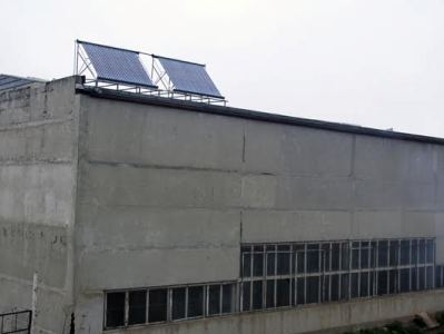 Արծվաբերդի մարզադահլիճում արեւային ջրատաքացուցիչ է տեղադրվել