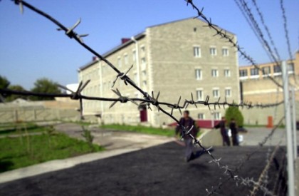 «Հրապարակ». «Վարդաշեն» ՔԿՀ-ի առեղծվածը. ինչու պետն ազատման դիմում ներկայացրեց