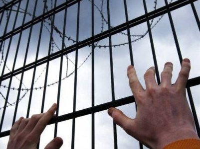 В Бразилии наркобарон сбежал из тюрьмы, перевоплотившись в старушку