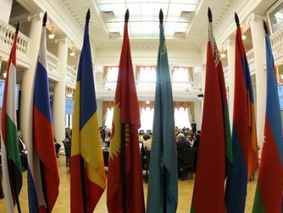 CIS PMs sign around 40 documents