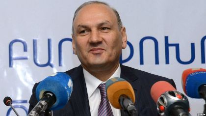 «Հրապարակ». Նոր բարեկամություն՝ իշխանական էլիտայում. Ո՞ւմ հետ է նշանվել Գագիկ Խաչատրյանի դուստրը