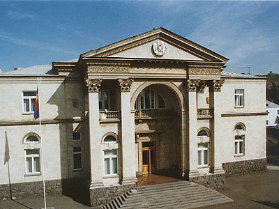 В 2016 г аппарат президента Армении проведёт 70 грантовых конкурсов для НПО