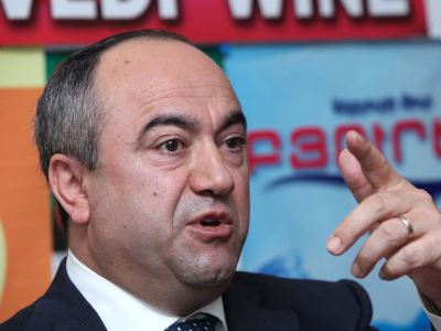 Պաշտոնյան հանրաքվեի մասին․ 8 հազար քաղաքացիական ծառայողը  չեն կարող միանման քվեարկել