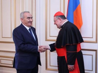 Предстоятель Чешской католической церкви посетил парламент Армении