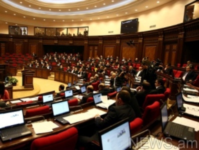 Парламент Армении почтил память погибших в Тульской области и Южном Судане