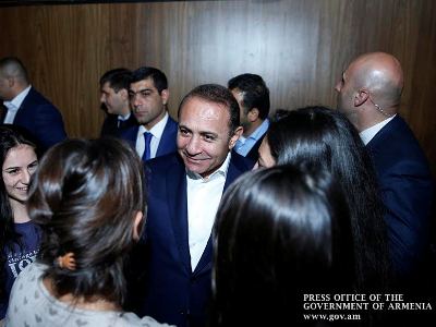 Վարչապետ. Կառավարման խորհրդարանական համակարգը կտրուկ արագացնելու է ժողովրդավարացման գործընթացները (ֆոտո)