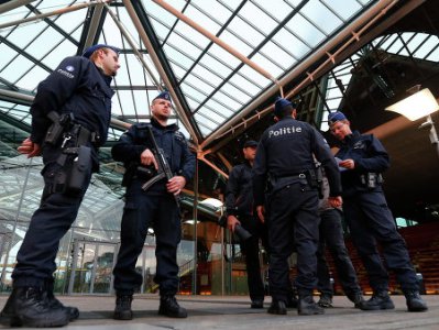 Прокуратура Бельгии предъявила обвинения в соучастии в теракте двум задержанным
