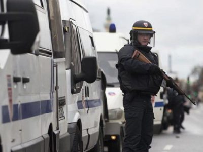 МВД Франции требует удалить из Twitter и Facebook снимок погибших в зале Bataclan