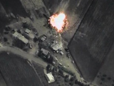 ВКС России разбомбили три крупных нефтяных комплекса ИГ в Сирии