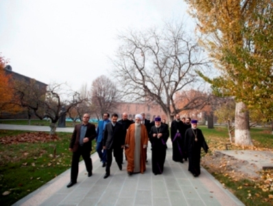 Secretary General of  Ahl al-Bayt World Assembly is in  Armenia (PHOTOS)