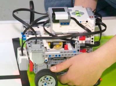 2015-16 ուսումնական տարում ռոբոտաշինության դպրոցական խմբակները հասել են հեռավոր Սյունիք