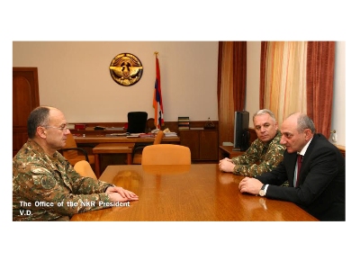 Karabakh President and Armenia Defense Minister discuss army-building