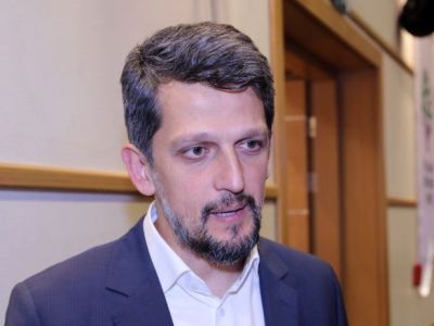 Կարո Փայլանը հերքել է, թե ստամբուլահայ տարեցներին «խոզի կապանքով» ենք կապել