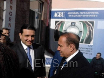Հովիկ Աբրահամյանը այցելել է հոսպիտալացված Գալուստ Սահակյանին (Ֆոտո)