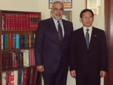 Րաֆֆի Հովհաննիսյանը Չինաստանի դեսպանին ներկայացրել է արտաքին մարտահրավերները