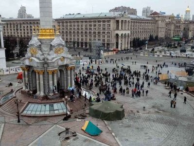 На майдане Незалежности демонтировали последнюю палатку националистов