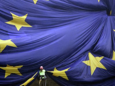 High-ranking US, EU and UK officials arrive in Azerbaijan