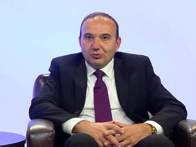 Նոր մեթոդներով կպայքարենք դպրոցներում դրամահավաքների դեմ. ԿԳ նախարար
