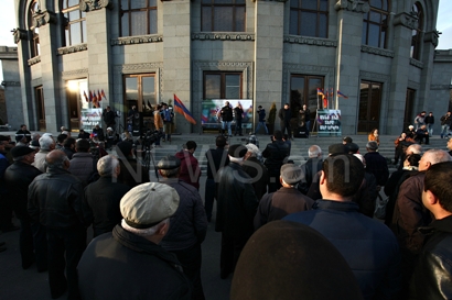 “New Armenia” rally kicks off at Yerevan’s Liberty Square (PHOTOS)