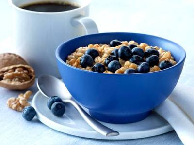 Experts dispute importance of breakfast