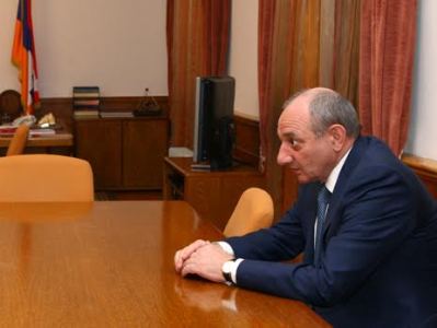 Президент НКР провел заседание Совбеза в связи с широкомасштабными нарушениями со стороны Азербайджана