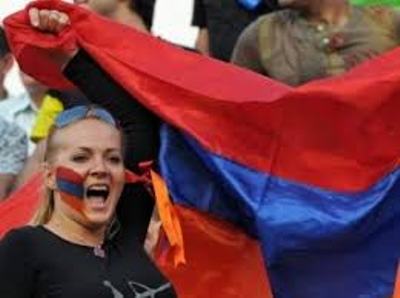 9 апреля армяне Франции пикетируют посольство Азербайджана