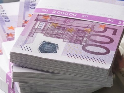 FT. Իտալիայում թույլ բանկերի եւ վարկատուների համար 5 մլրդ եվրոյով օգնության ֆոնդ է ստեղծվել