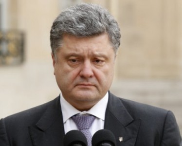 Порошенко опоздал на заседание фракции из-за пробки
