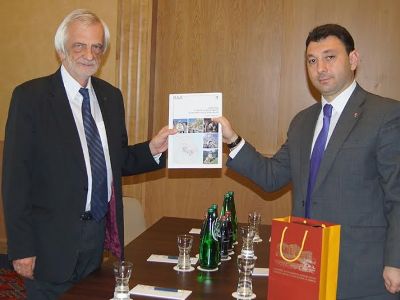 Շարմազանովը Լեհաստանի Սեյմի փոխնախագահին է փոխանցել Ադրբեջանի վայրագություններն ապացուցող նյութեր