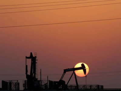 Проект соглашения в Дохе: добычу нефти ограничат до 1 октября