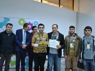 «Ական փնտրող ռոբոտ» մրցույթի հաղթողները կկիսվեն ծրագրային գաղտնիքներով (ֆոտո)