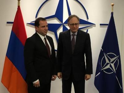 ԼՂ ինքնորոշման իրավունքը չի կարող կասեցվել ռազմական ուժի կիրառմամբ. ՊՆ փոխնախարարը՝ Վերշբոուին