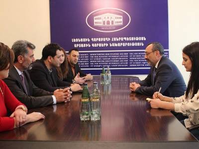Արցախի ԱԳՆ ղեկավարն ընդունել է Հունաստանի Համապոնտական դաշնության անդամներին