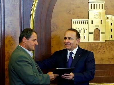 3000 հայերից 400-ը Չեռնոբիլից հետո մահացավ ճառագայթահարումից. Վարչապետ (ֆոտո)
