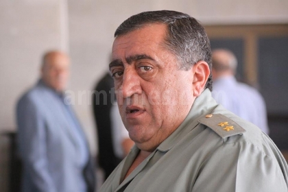 «ՀԺ». Մինչեւ ոտը չջարդենք, գլուխը չցխենք, մեկ ա, չեն հանգստանալու. Գեներալ Բաղմանյանը՝ ՈՒԱԶ-ների մասին