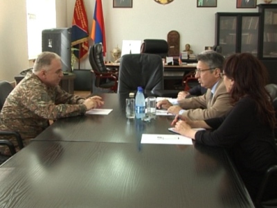 Արցախի ՊԲ հրամանատարն ընդունել է ամերիկահայ գործիչներին (ֆոտո)