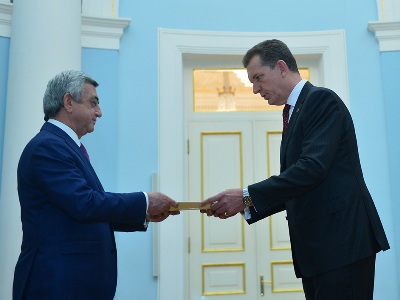 Հայաստանում Ավստրալիայի նոր դեսպանն իր հավատարմագրերն է հանձնել Սերժ Սարգսյանին (Ֆոտո)
