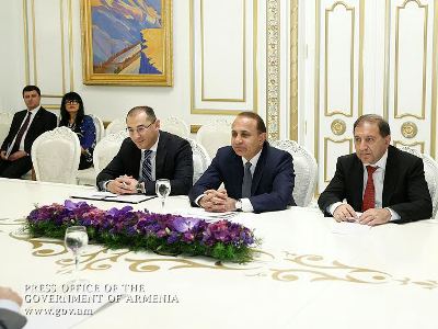 Վարչապետն ընդունել է ՀԲ Նիդերլանդական խմբի գծով գործադիր տնօրենին (ֆոտո)