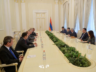Սերժ Սարգսյանն ընդունել է ՀԱՊԿ ներկայացուցիչներին (ֆոտո)
