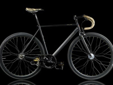 Italians create golden bicycle pedals
