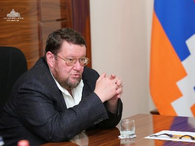 Karabakh parliament hosts Middle East expert Yevgeny Satanovsky